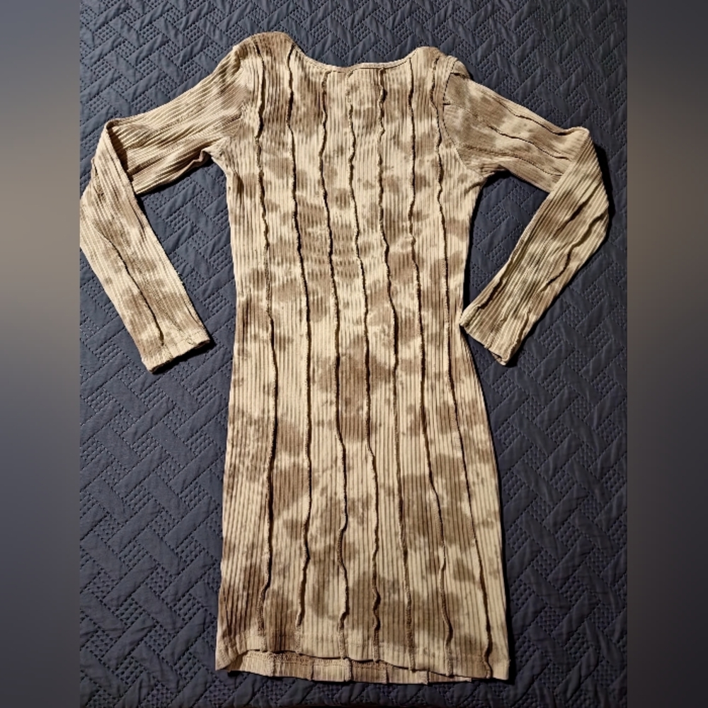 PrettyLittleThing Camel Tie Dye Bodycon Dress with Cut Out Back
